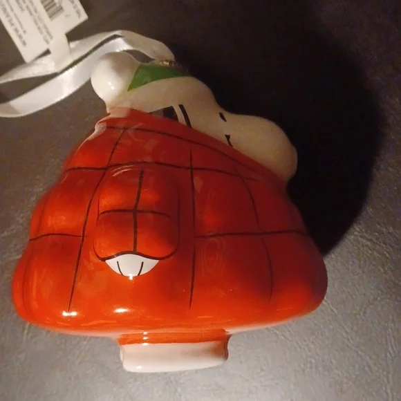Peanuts Snoopy Ornament NWT - Picture 3 of 5